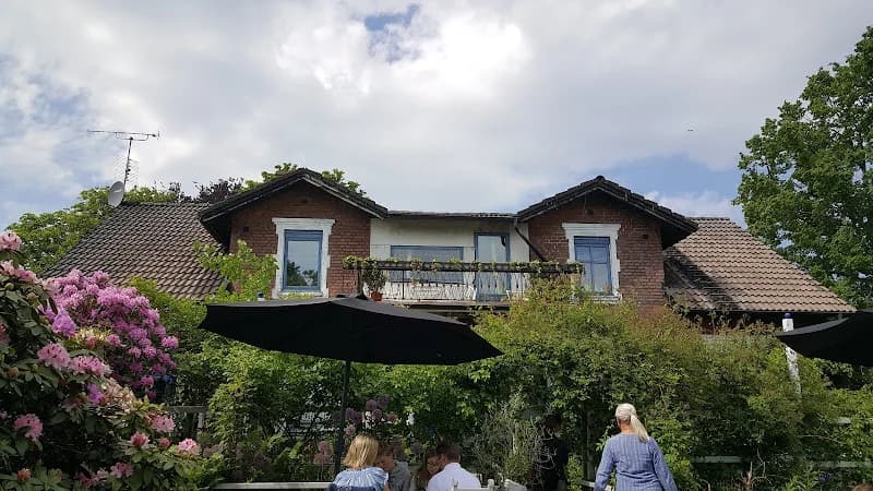 Fricks Spettkaksbageri & Trädgårdscafé