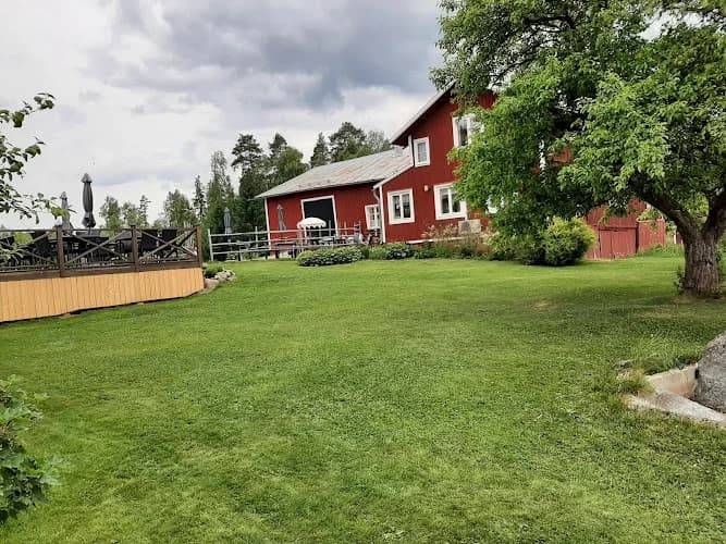 Gårdstunet i Finnfara