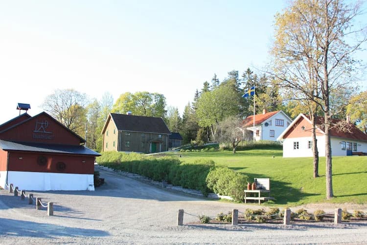 Ulkeröds Gård