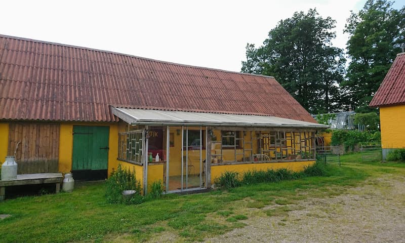 Holmana Gårdsmejeri & Lanthotell