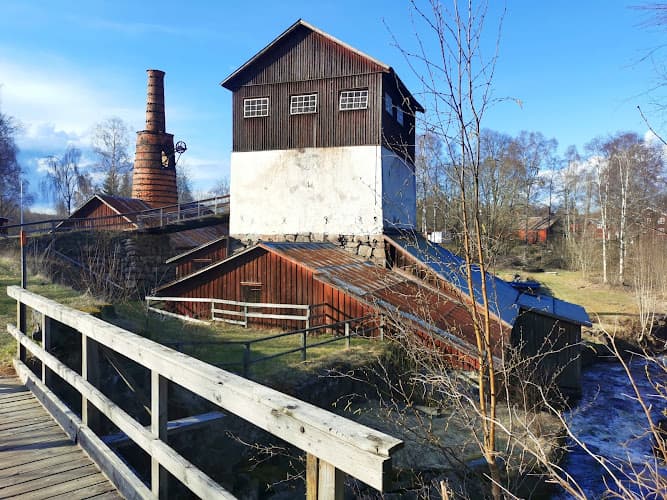 Brattfors Gård