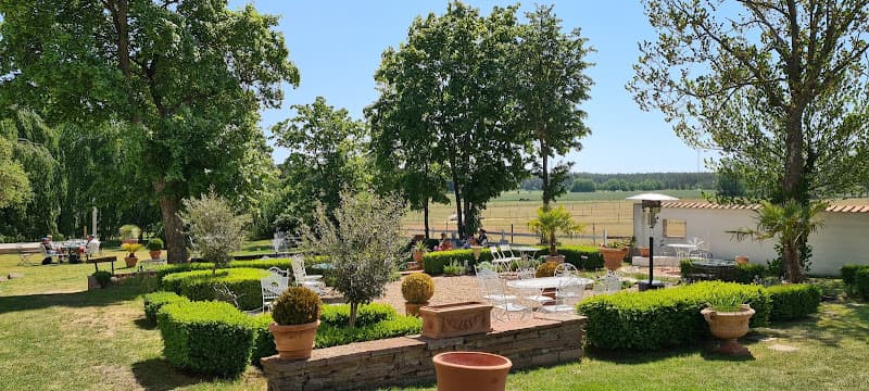 Villa Famiglia Café