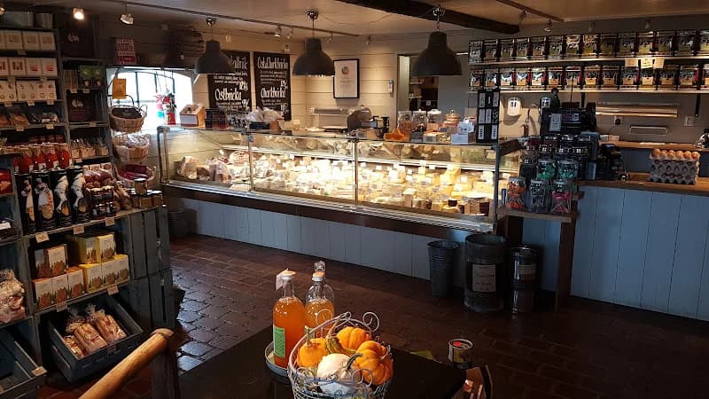 Butikerna på gården. Tant Grön, Elin Arvid, Bjärehalvöns Saluhall