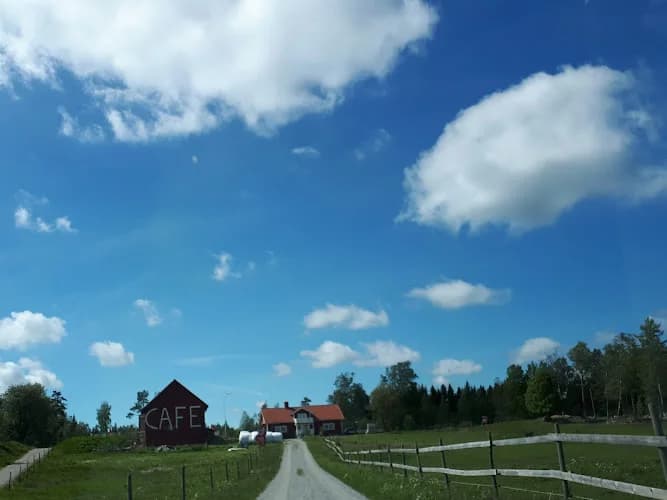 MellisGård Lantcafé och Hästkörning