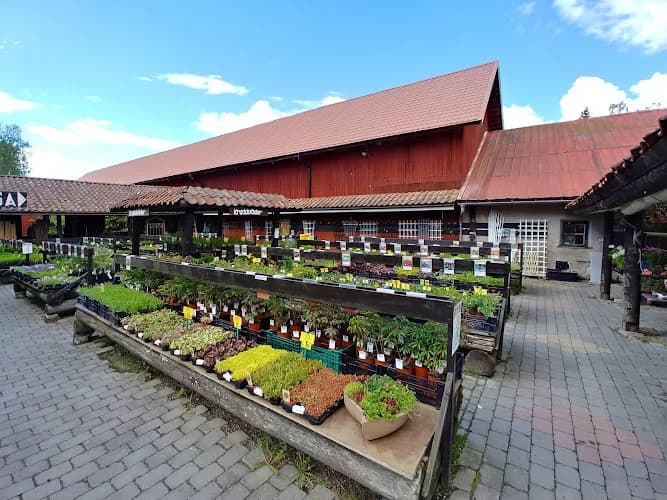 Plantmarknaden Trädgård & Café Lindesberg